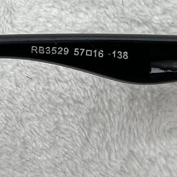 Vintage RAY BAN Black Sunglasses RB3529 Discontinued Wearable With Issues *Read* - Picture 5 of 10